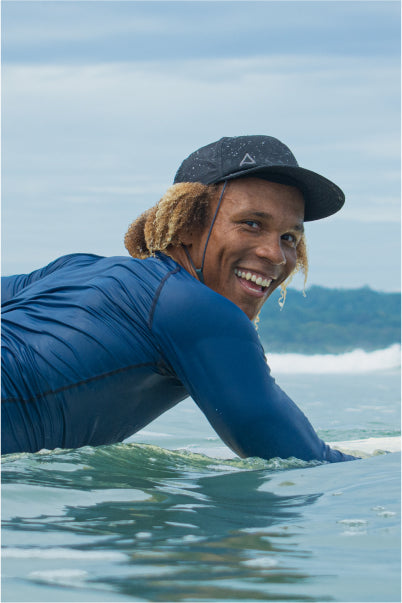 Kaiola Surf Hat Pure Black with UPF 80